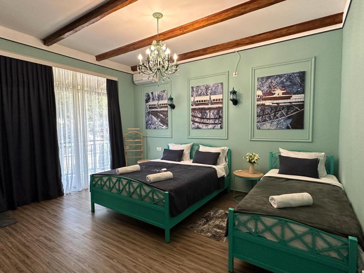 Pesvebi Design Hotel And Cellar 보르조미 외부 사진