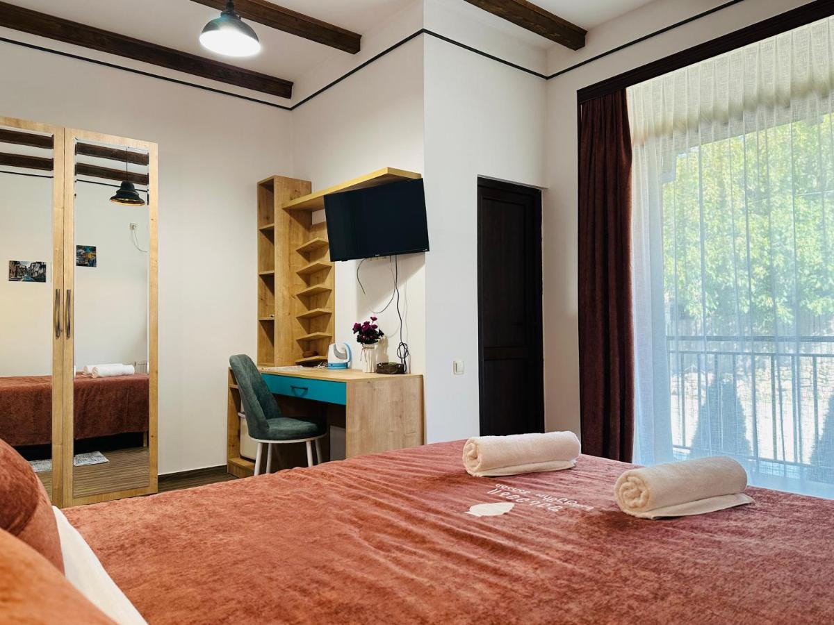 Pesvebi Design Hotel And Cellar 보르조미 외부 사진