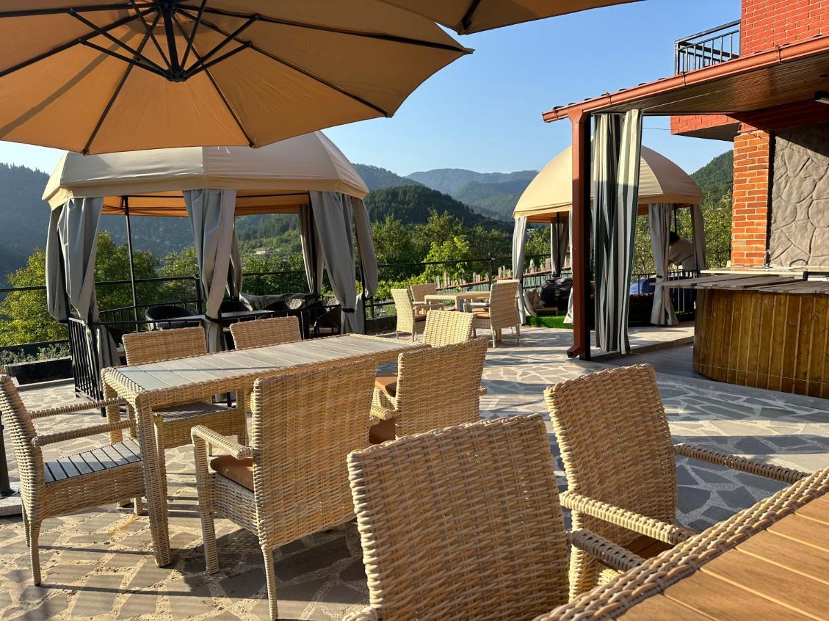 Pesvebi Design Hotel And Cellar 보르조미 외부 사진